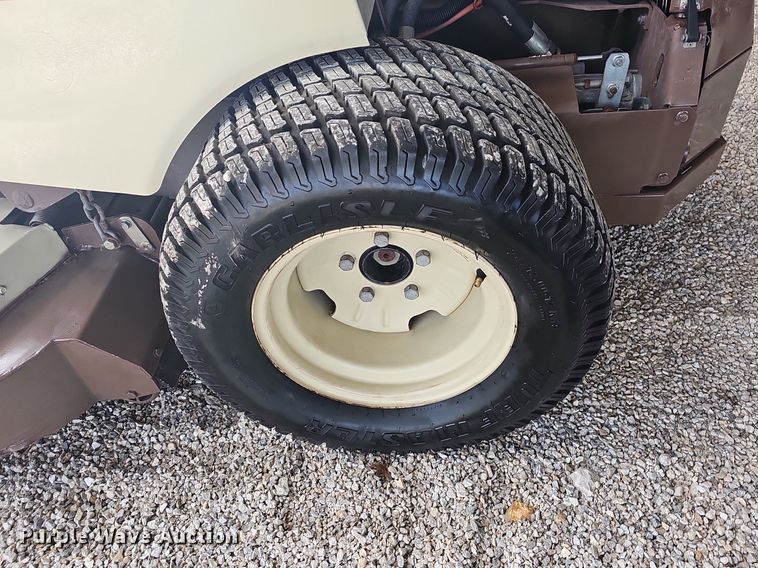 image for item NP9017 Grasshopper 325  ZTR lawn mower