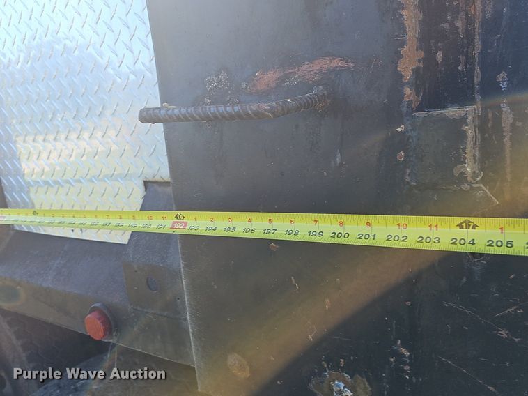 image for item NP9025 2005 Freightliner Columbia  dump truck