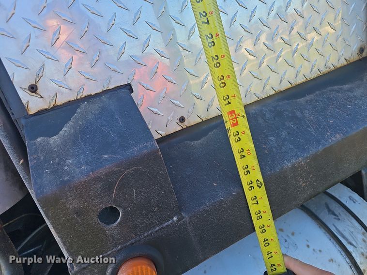 image for item NP9025 2005 Freightliner Columbia  dump truck