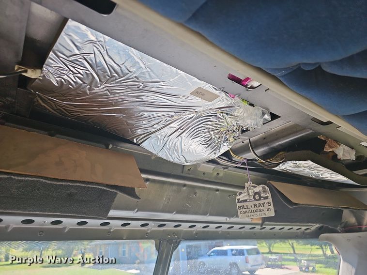 image for item NP9025 2005 Freightliner Columbia  dump truck