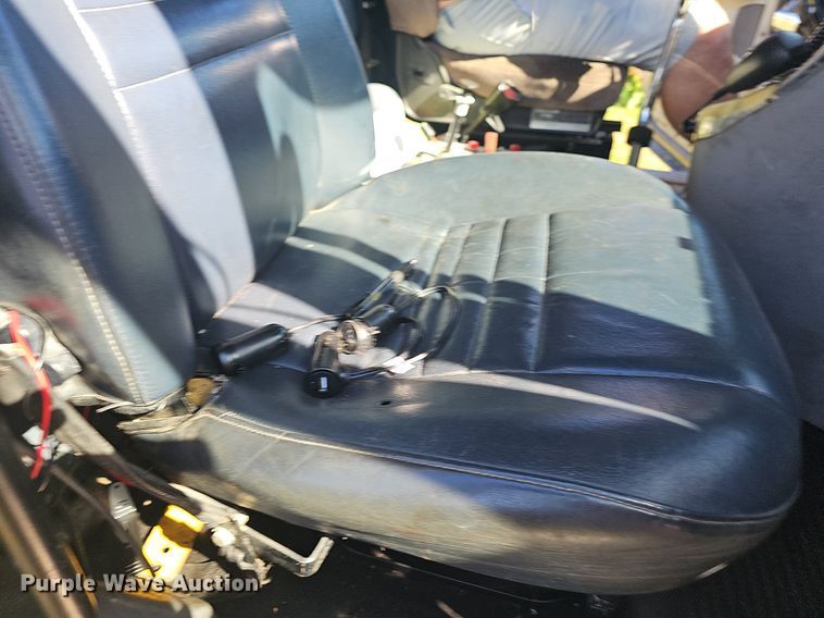 image for item NP9025 2005 Freightliner Columbia  dump truck