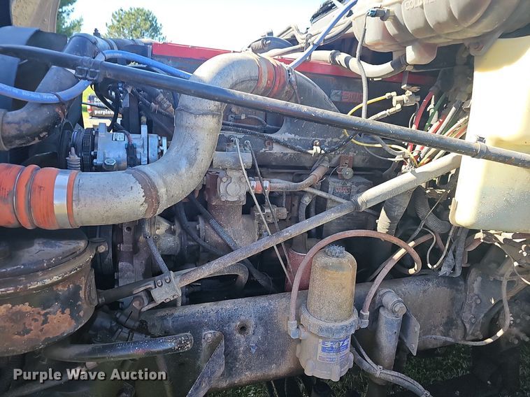 image for item NP9025 2005 Freightliner Columbia  dump truck