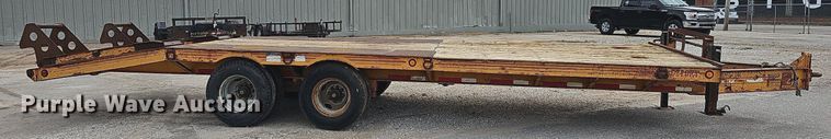 image for item NP9046 1995 CZ  equipment trailer