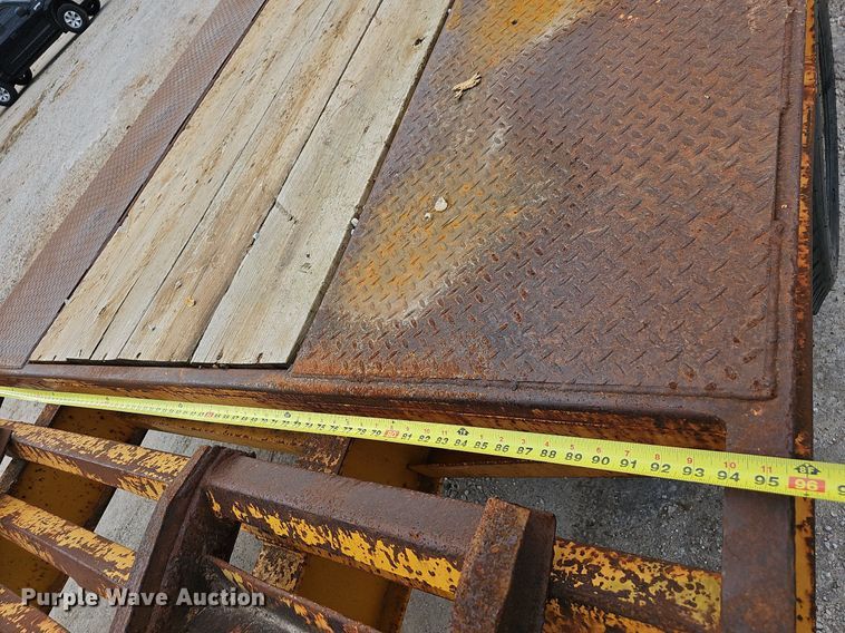 image for item NP9046 1995 CZ  equipment trailer