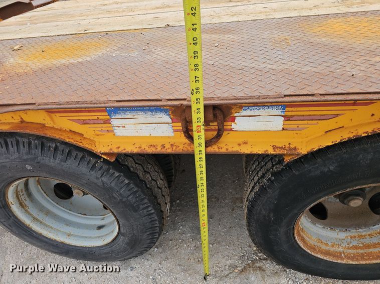 image for item NP9046 1995 CZ  equipment trailer