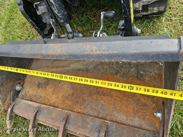 image for item NP9047 2019 Ditch Witch SK1050  compact utility loader