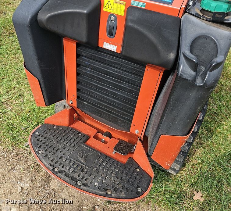 image for item NP9047 2019 Ditch Witch SK1050  compact utility loader