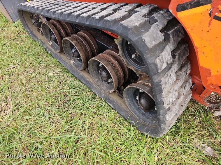 image for item NP9047 2019 Ditch Witch SK1050  compact utility loader