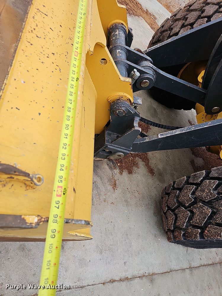 image for item NP9057 2012 John Deere 544K  wheel loader