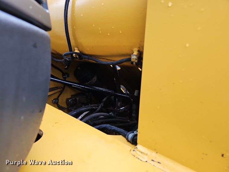 image for item NP9057 2012 John Deere 544K  wheel loader