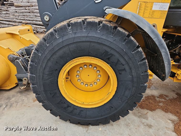 image for item NP9057 2012 John Deere 544K  wheel loader