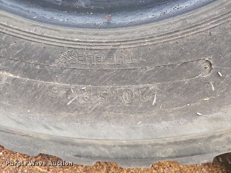 image for item NP9058 (4) Titan 20.5/R25 tires