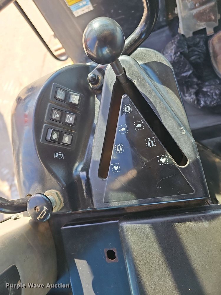 image for item NP9092 2007 Caterpillar 953C  track loader