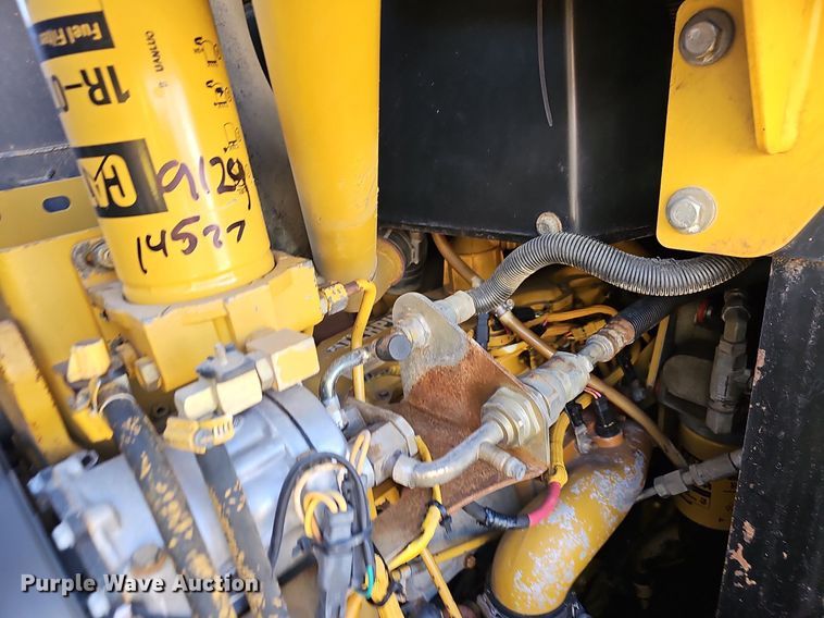 image for item NP9092 2007 Caterpillar 953C  track loader