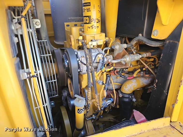 image for item NP9092 2007 Caterpillar 953C  track loader