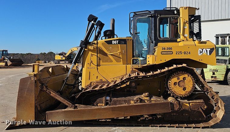 image for item NP9093 2012 Caterpillar D6T XW  dozer