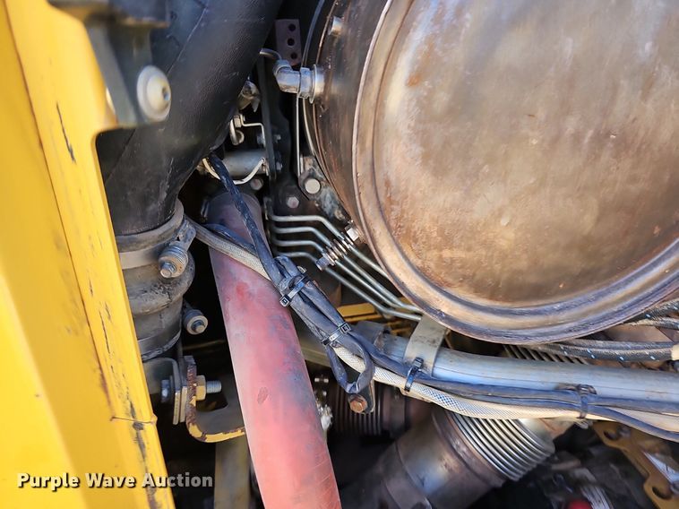 image for item NP9093 2012 Caterpillar D6T XW  dozer