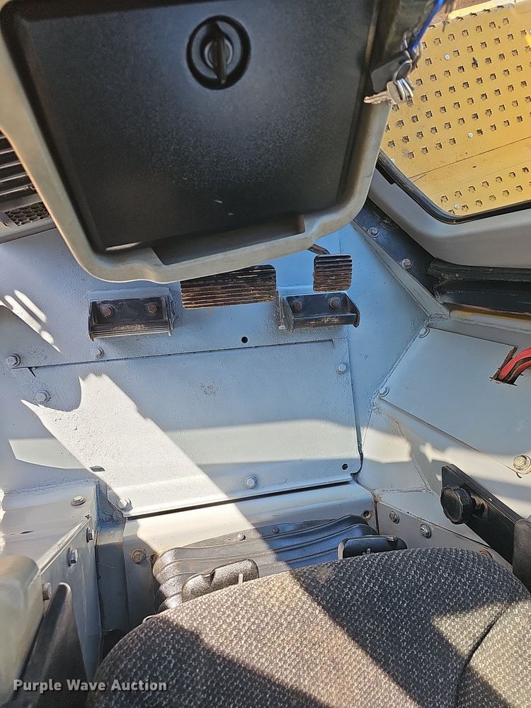 image for item NP9093 2012 Caterpillar D6T XW  dozer