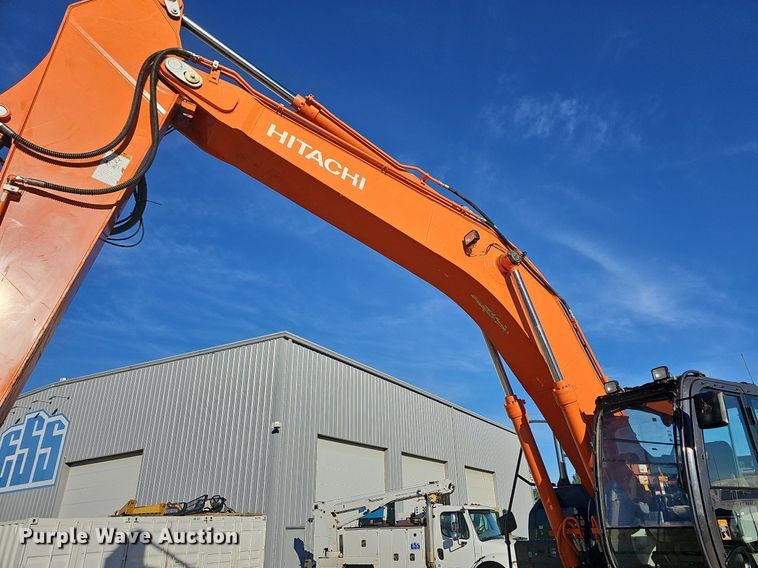 image for item NP9094 Hitachi ZX350LC-6N  excavator