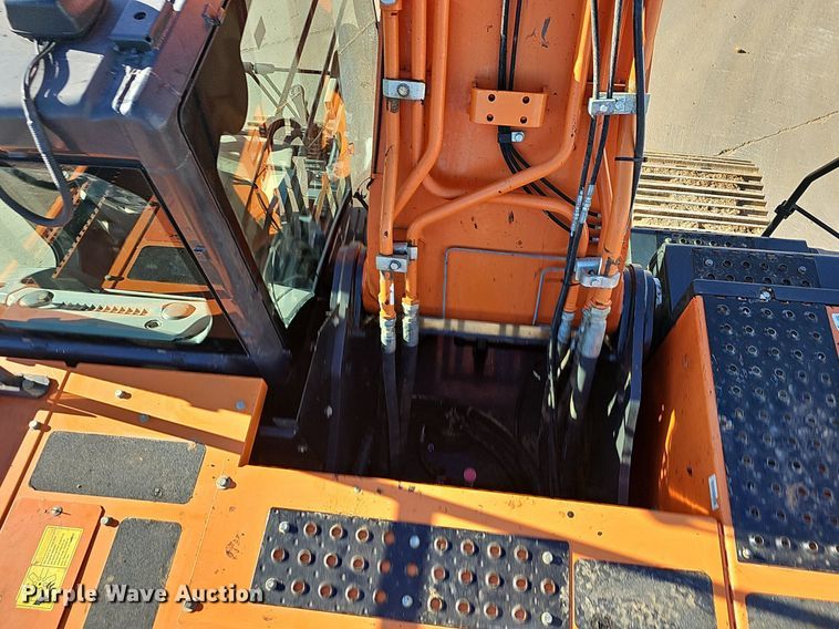 image for item NP9094 Hitachi ZX350LC-6N  excavator