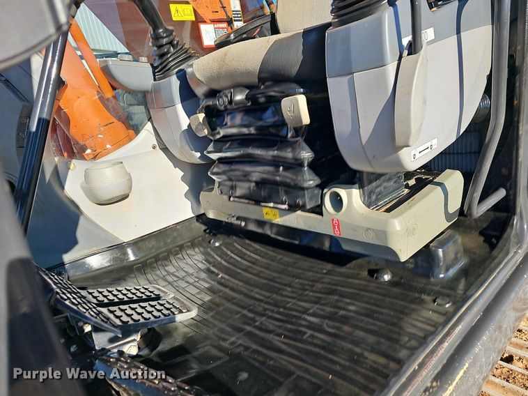 image for item NP9094 Hitachi ZX350LC-6N  excavator