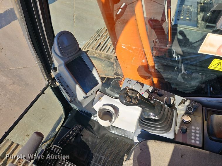 image for item NP9094 Hitachi ZX350LC-6N  excavator