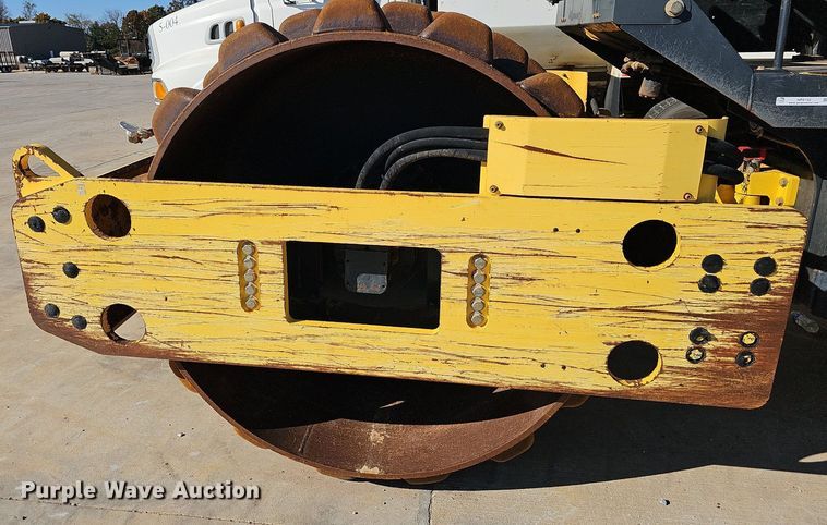 image for item NP9102 2012 Bomag BW213PDH-40  single drum vibratory roller