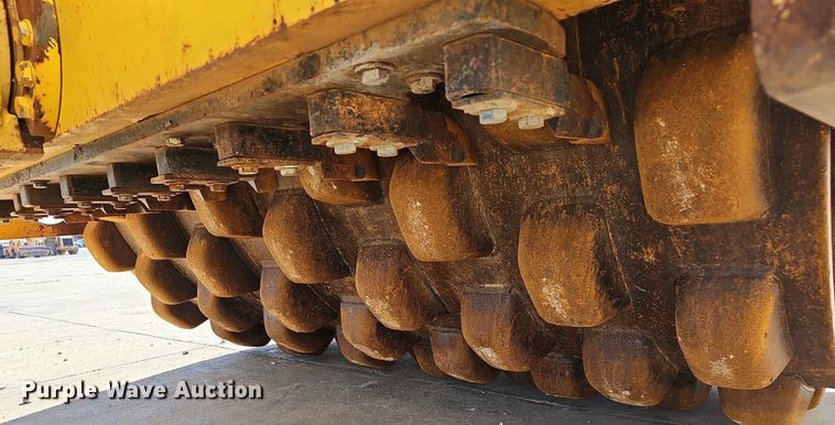 image for item NP9102 2012 Bomag BW213PDH-40  single drum vibratory roller