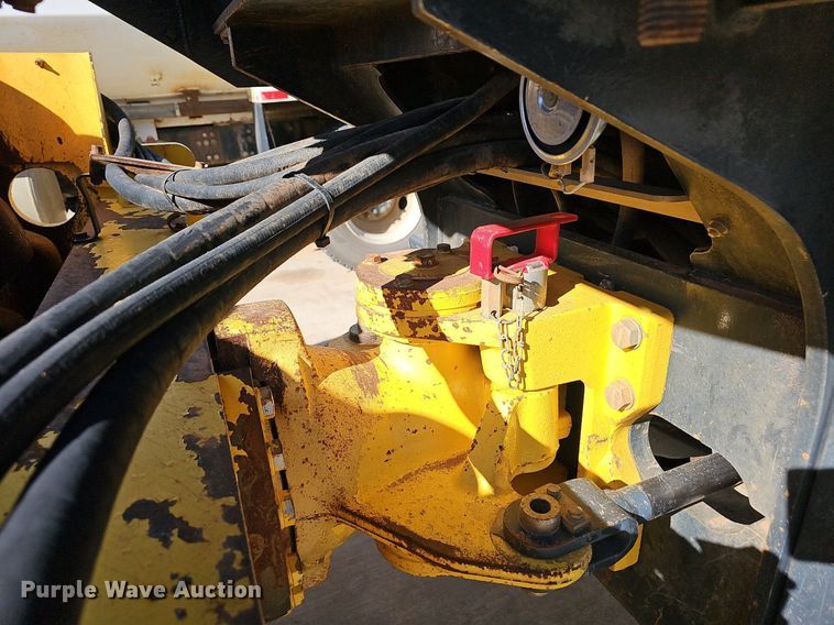 image for item NP9102 2012 Bomag BW213PDH-40  single drum vibratory roller