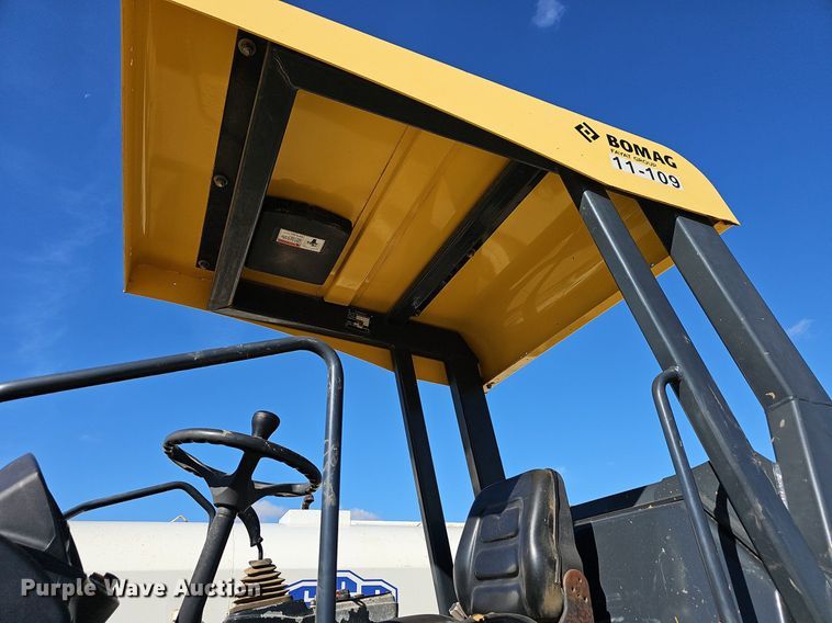 image for item NP9102 2012 Bomag BW213PDH-40  single drum vibratory roller