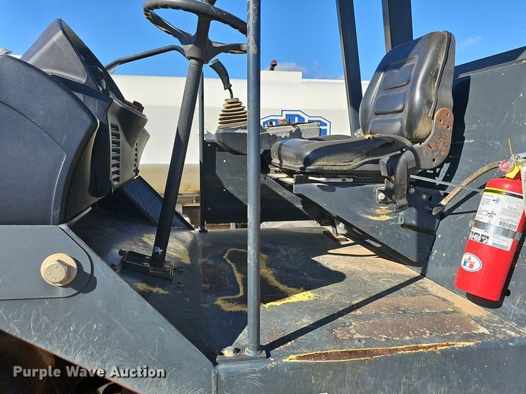 image for item NP9102 2012 Bomag BW213PDH-40  single drum vibratory roller