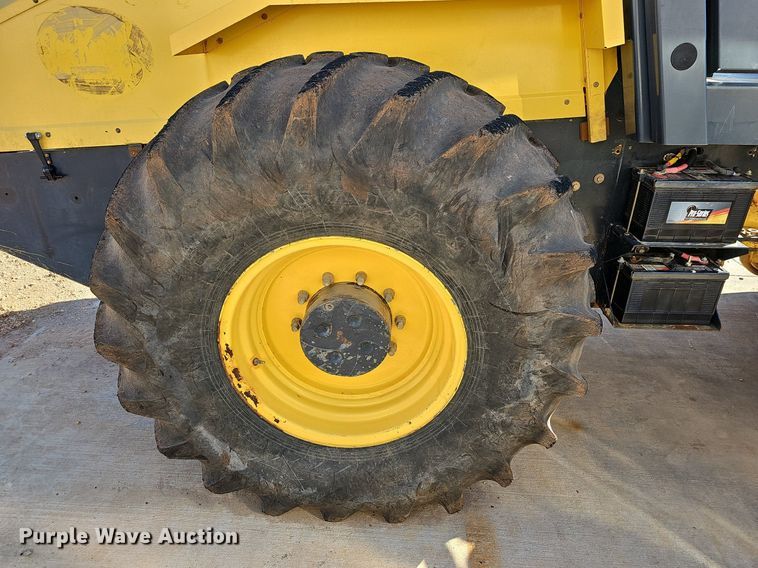 image for item NP9102 2012 Bomag BW213PDH-40  single drum vibratory roller