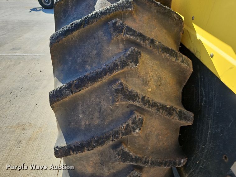 image for item NP9102 2012 Bomag BW213PDH-40  single drum vibratory roller