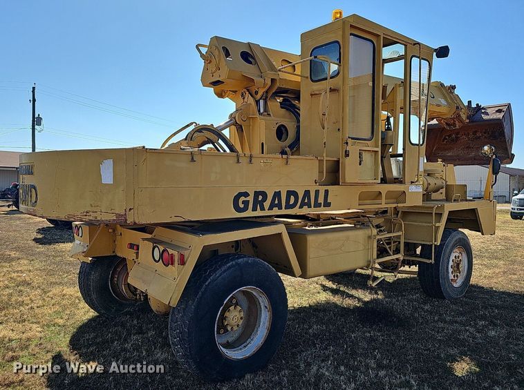 image for item NP9116 1997 Gradall G3WD  wheeled excavator