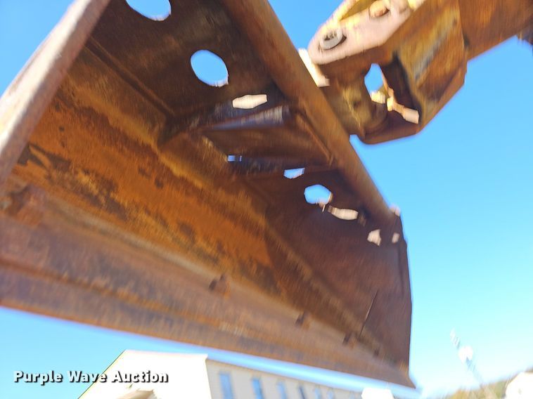 image for item NP9116 1997 Gradall G3WD  wheeled excavator