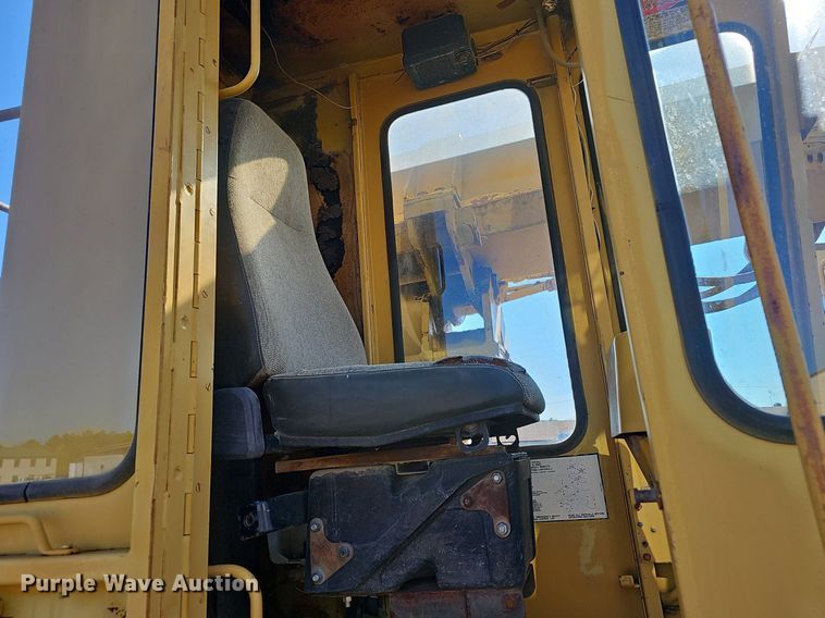 image for item NP9116 1997 Gradall G3WD  wheeled excavator