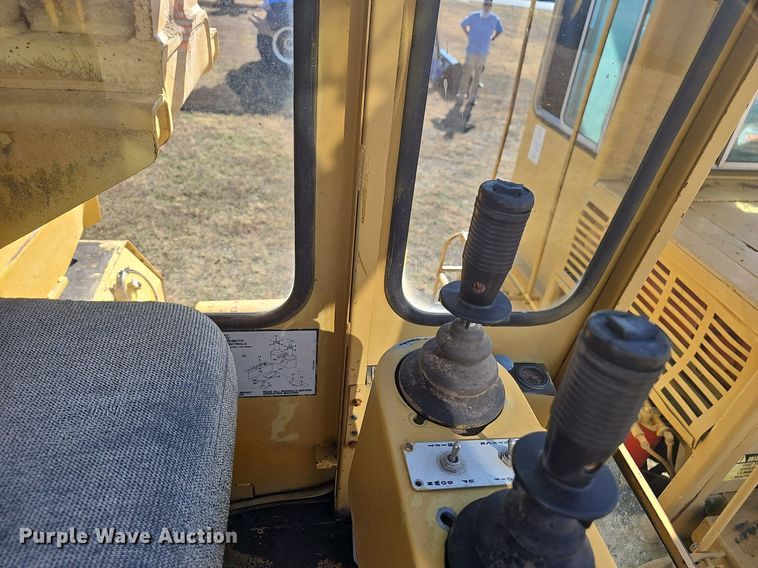 image for item NP9116 1997 Gradall G3WD  wheeled excavator