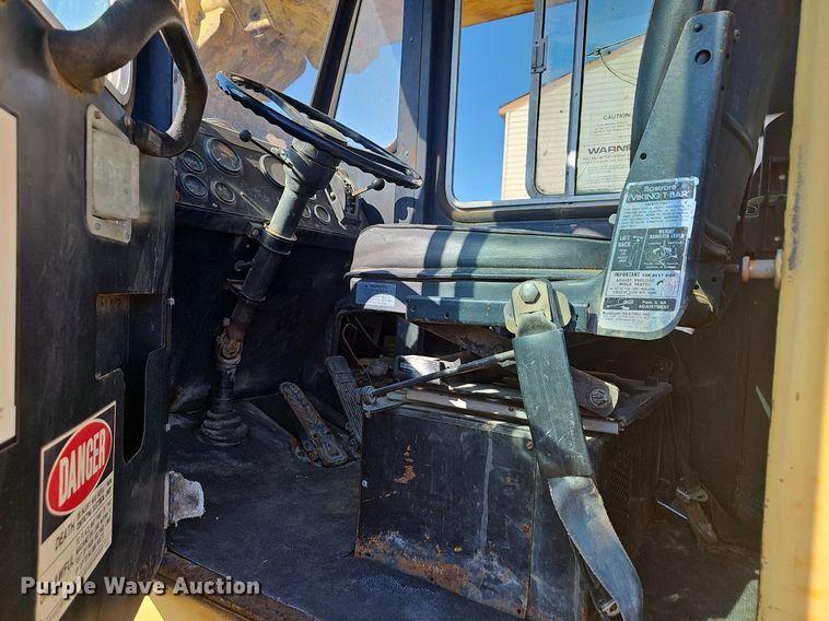 image for item NP9116 1997 Gradall G3WD  wheeled excavator