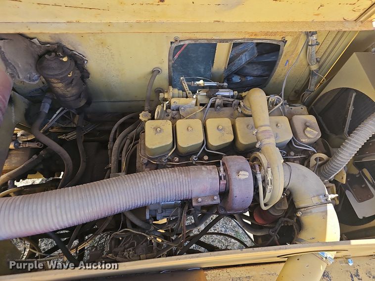 image for item NP9116 1997 Gradall G3WD  wheeled excavator