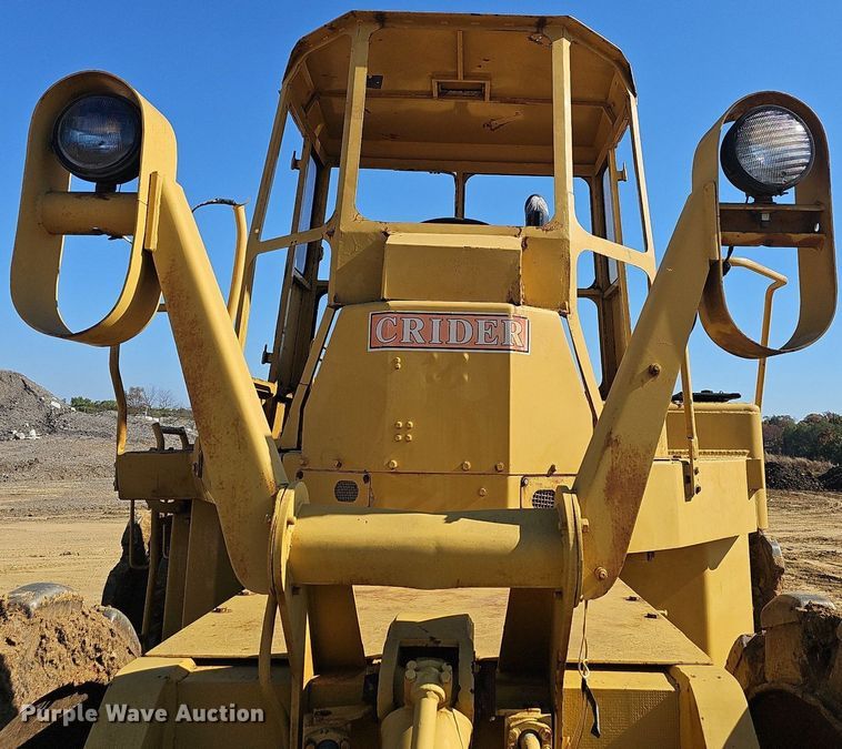 image for item NP9120 1973 Caterpillar 825B  soil compactor