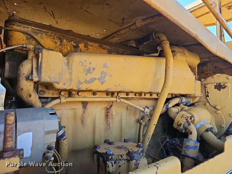 image for item NP9120 1973 Caterpillar 825B  soil compactor