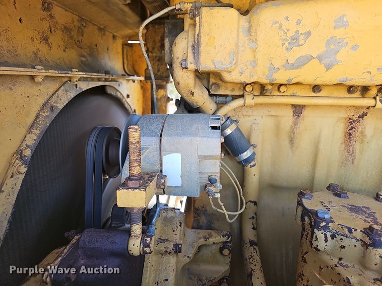 image for item NP9120 1973 Caterpillar 825B  soil compactor