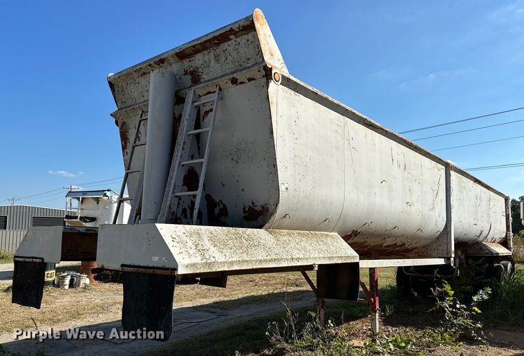 image for item NQ9341 1999 Shop built  end dump trailer