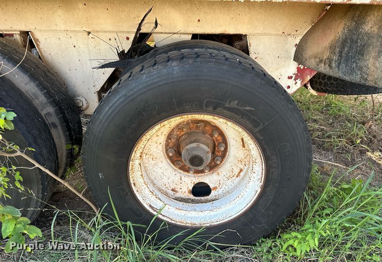 image for item NQ9341 1999 Shop built  end dump trailer