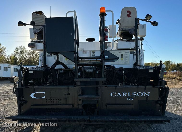 image for item NQ9470 2011 Roadtec RP-195E  paver