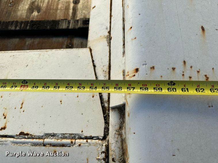 image for item NQ9470 2011 Roadtec RP-195E  paver