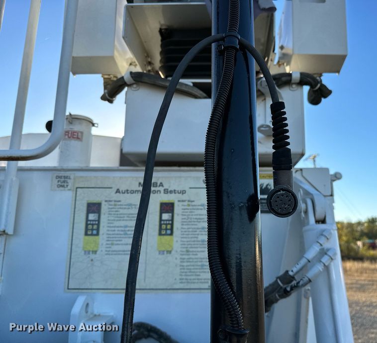 image for item NQ9470 2011 Roadtec RP-195E  paver