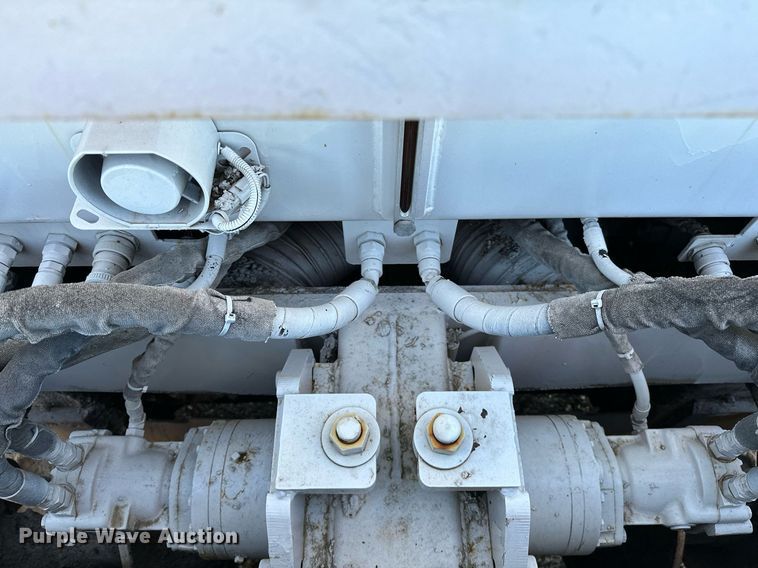 image for item NQ9470 2011 Roadtec RP-195E  paver