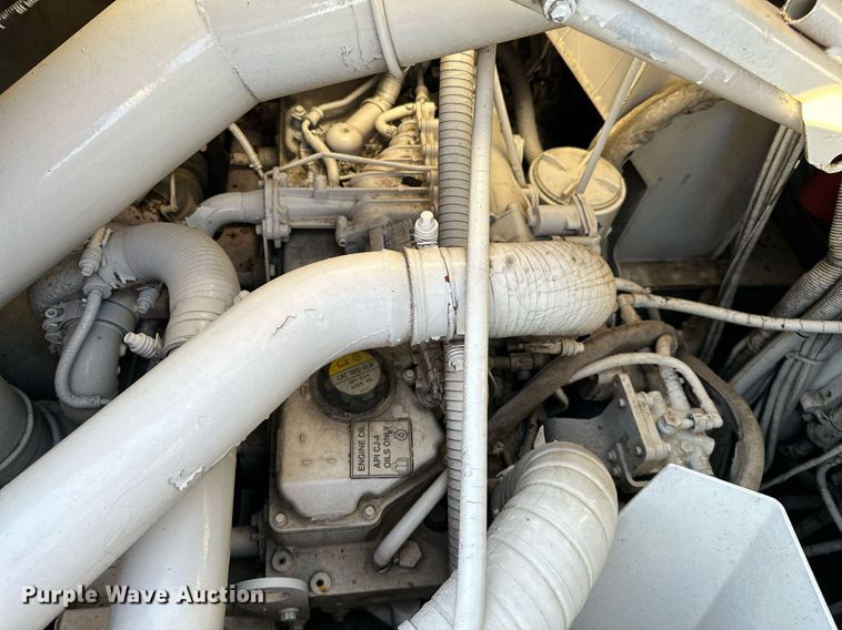 image for item NQ9470 2011 Roadtec RP-195E  paver