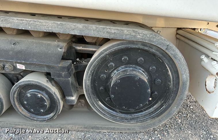 image for item NQ9470 2011 Roadtec RP-195E  paver